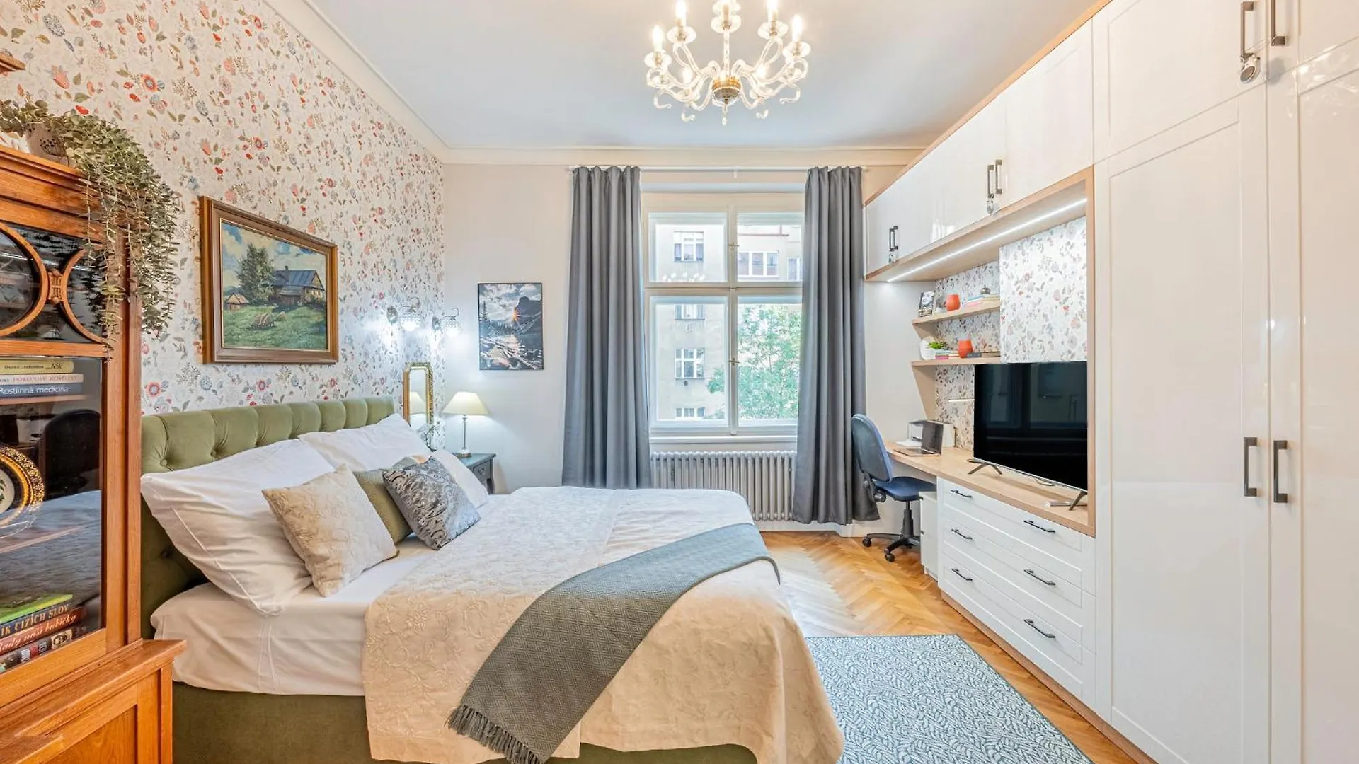 アパート Prague Days - 2Bdr - 2 Balconies - Residential Areaアパートメント チェコ